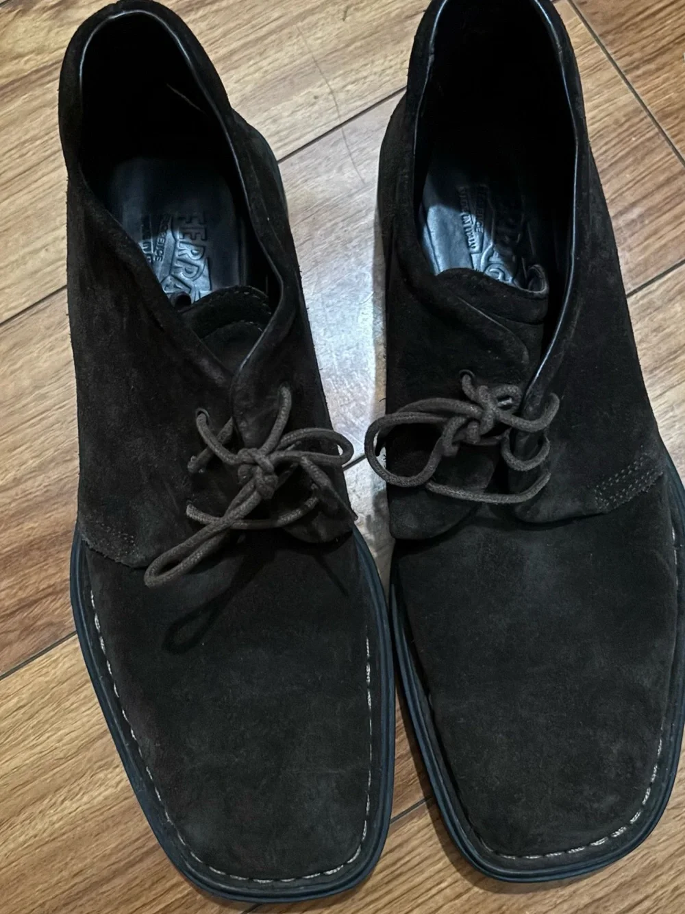 Salvatore Ferragamo Men's Dark Brown Suede Chukka  Made  in Italy 8.5 2E